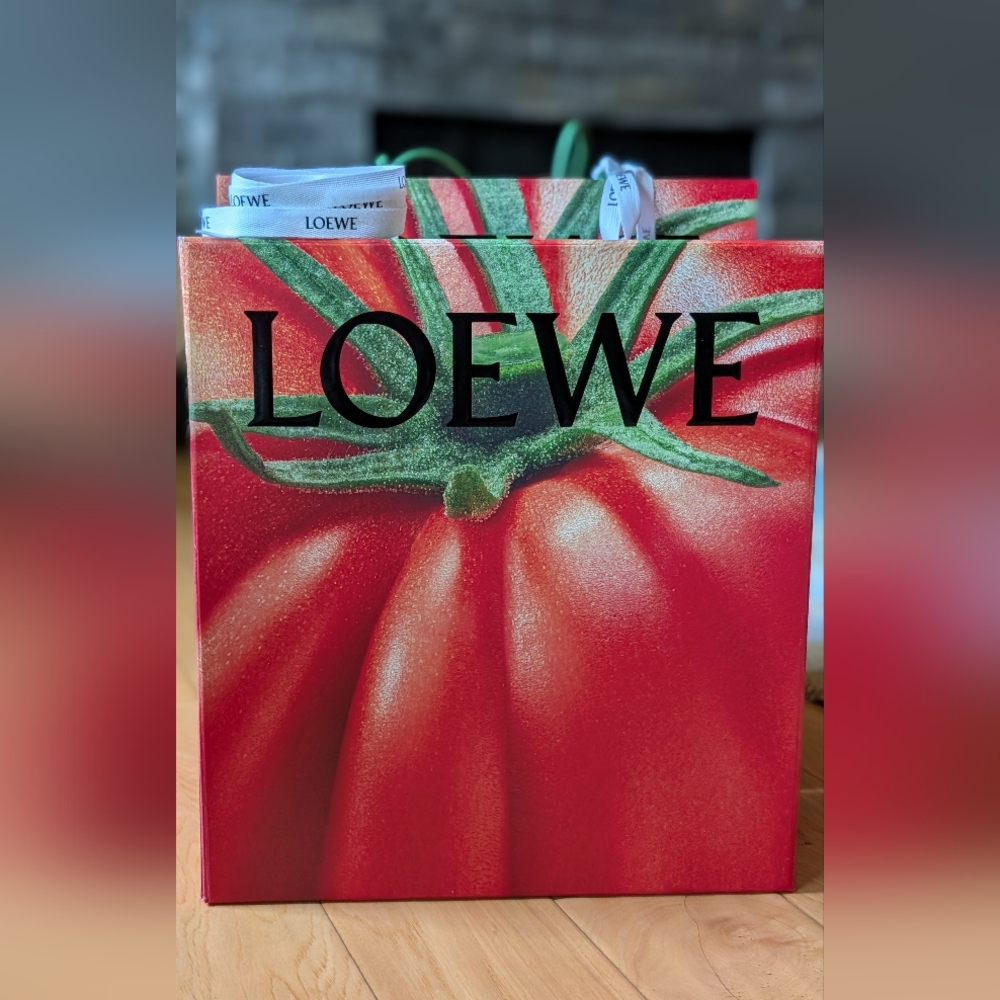 Loewe Red Tomato Gift Box And Bag